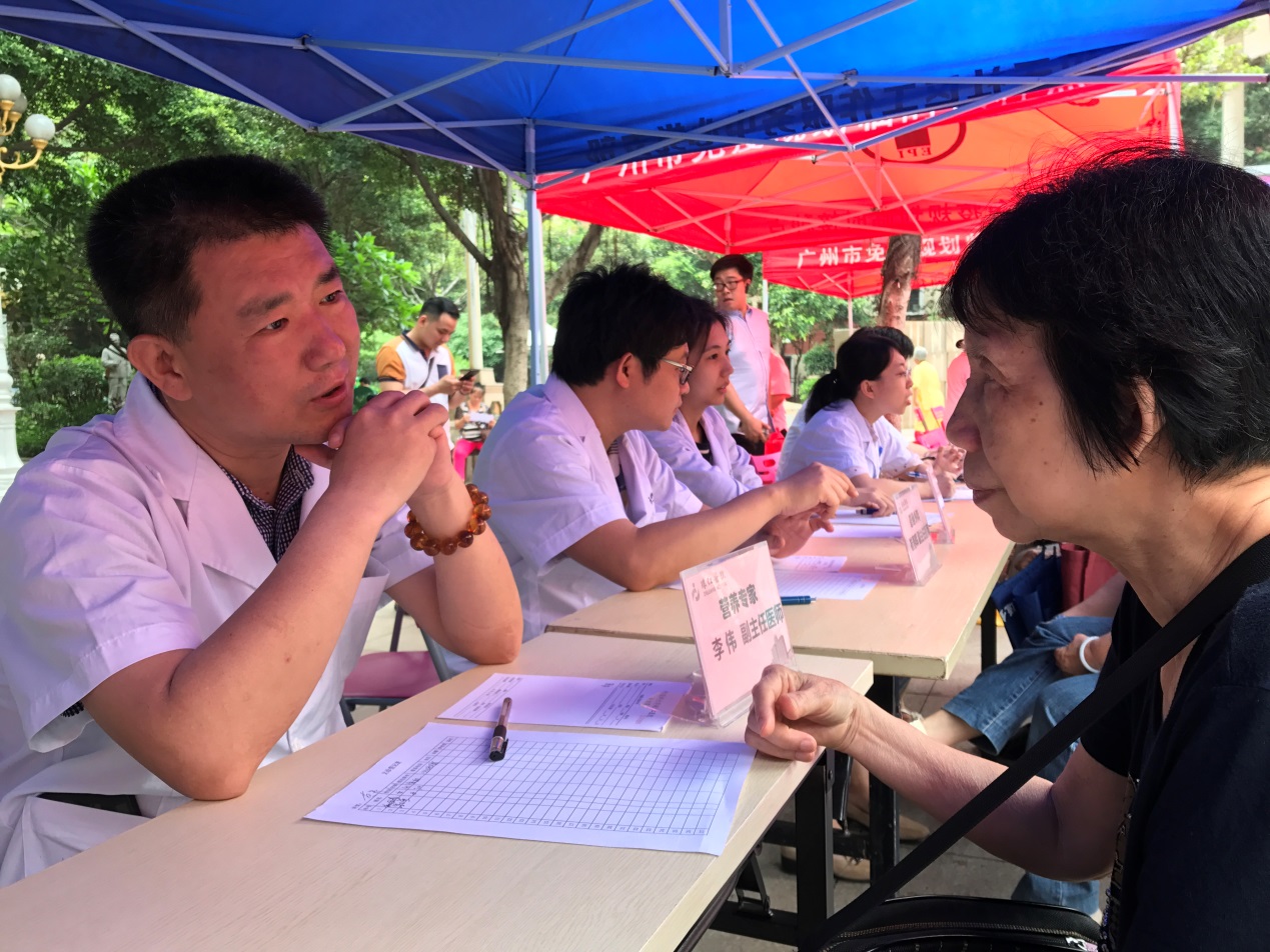珠江醫(yī)院攜手沙園街開展義診咨詢活動(dòng)，健康服務(wù)溫暖人心